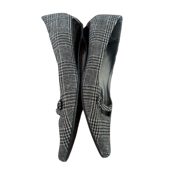 STUART WEITZMAN Women’s Plaid Fabric & Leather Shoes Size 7M - Picture 2 of 6